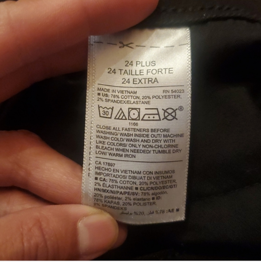 ❤ 3 For $18 OLD NAVY SIZE 24 PLUS Black Slim Fit Pants - Picture 6 of 6